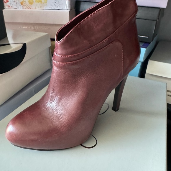 Jessica Simpson Booties - Picture 3 of 4